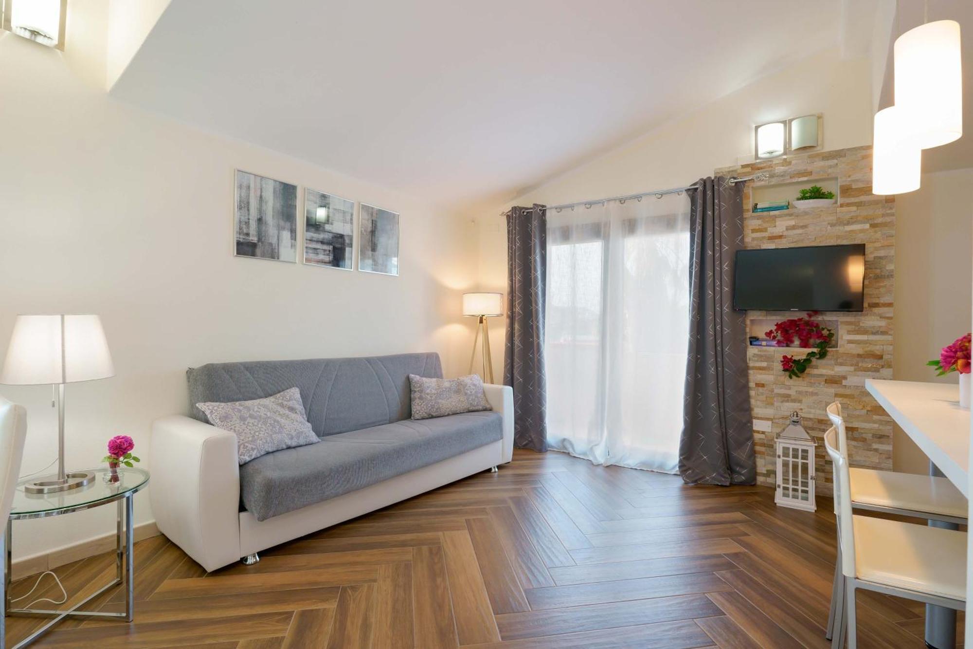 Exclusive Use Swimming Pool Available From June To September Cagliari Kültér fotó