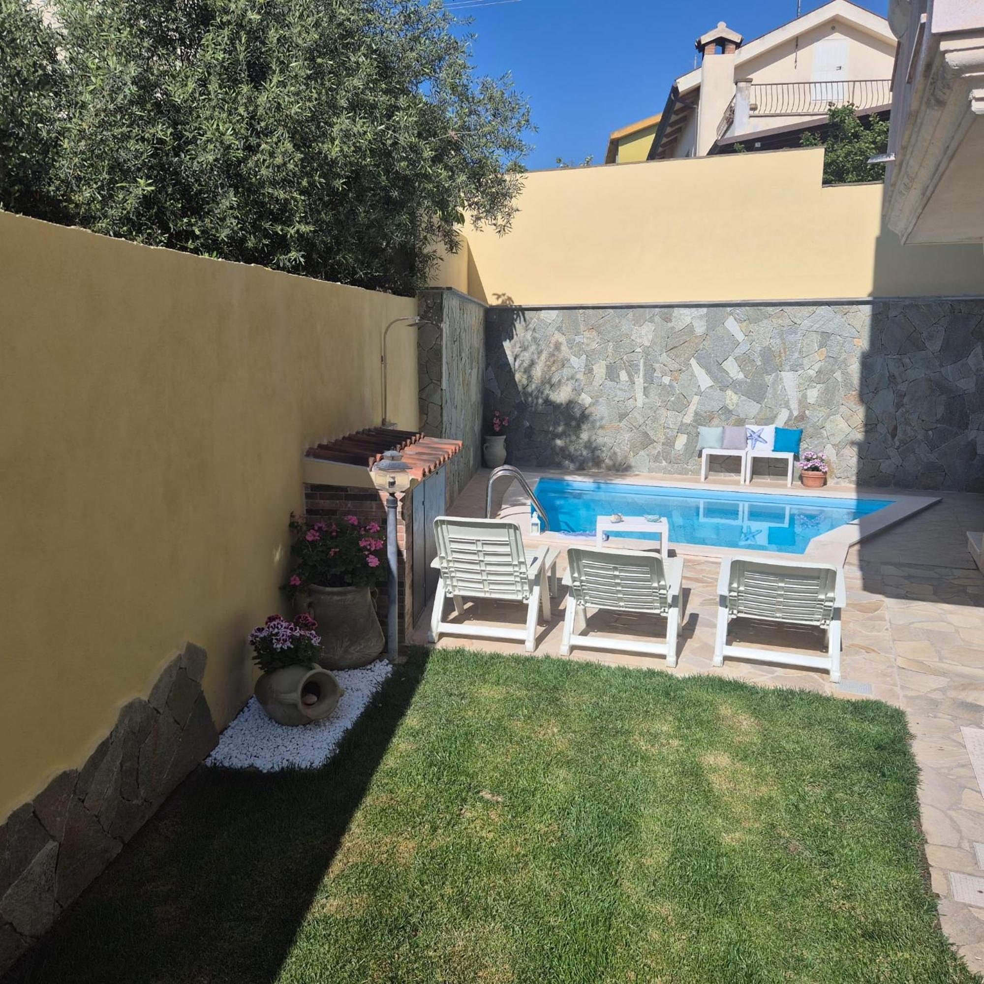 Exclusive Use Swimming Pool Available From June To September Cagliari Kültér fotó